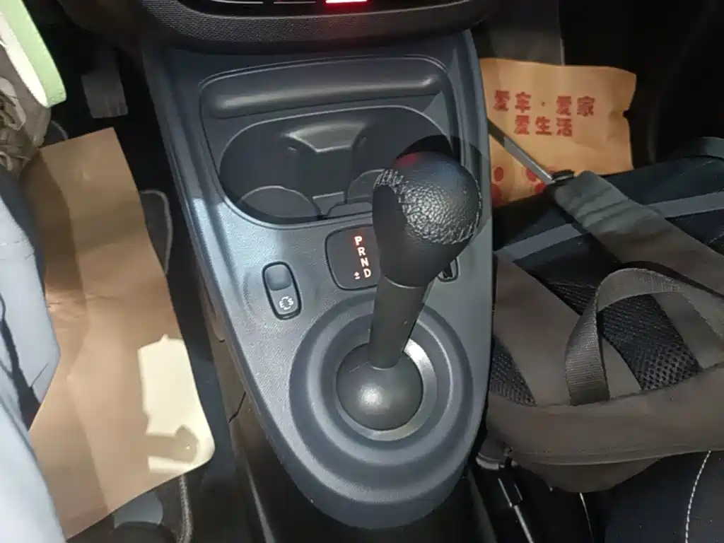 smart fortwo 2019 2019 0.9T 66kW Hardtop Wind Edition China VI
