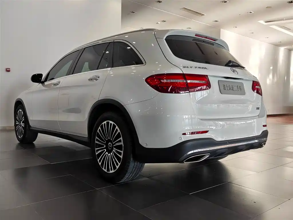 Mercedes-Benz GLC 2019 GLC 260 4MATIC Dynamic фото 5