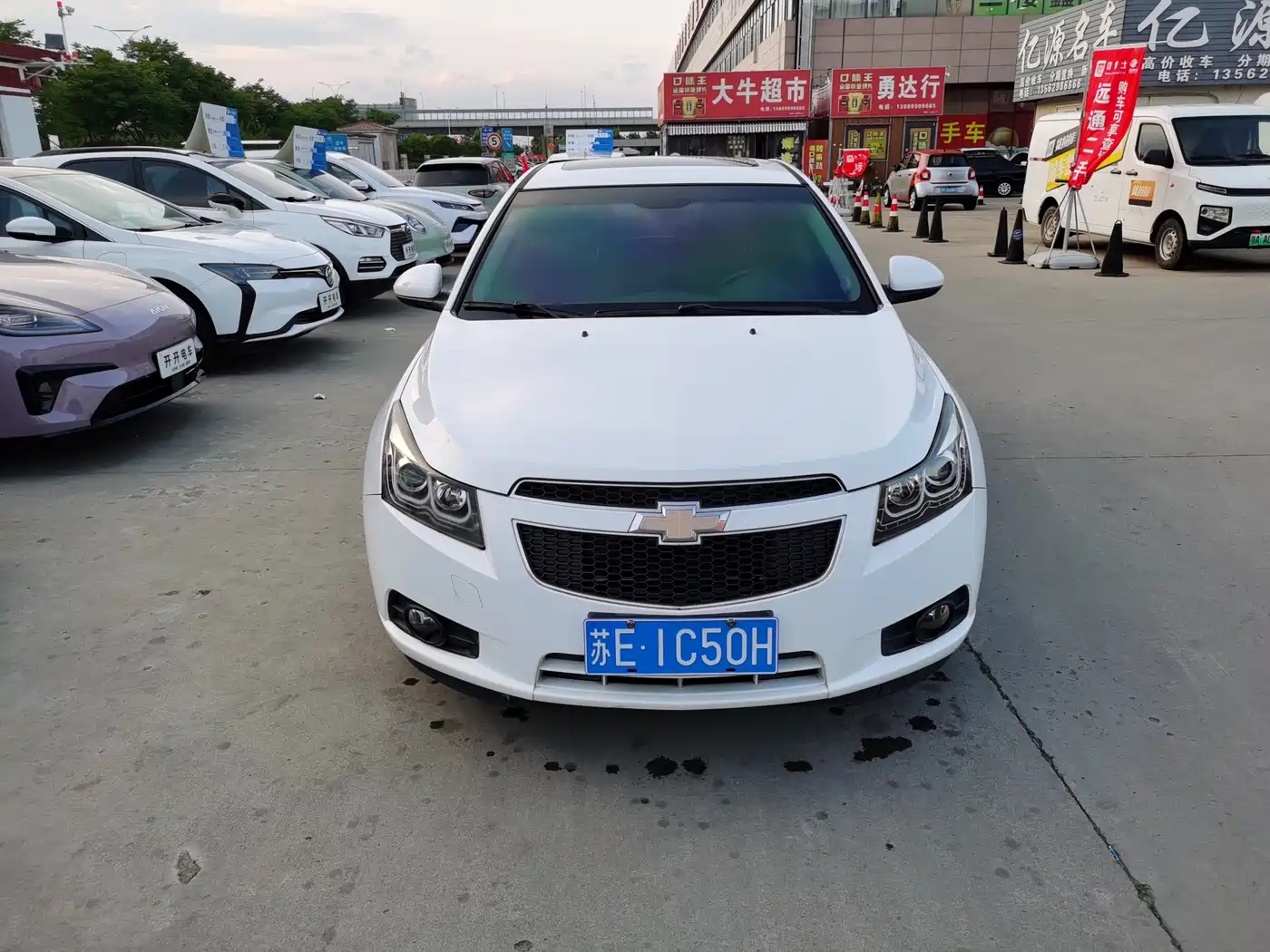 Chevrolet Cruze 2015 Hatchback 1.6L Automatic Comfort