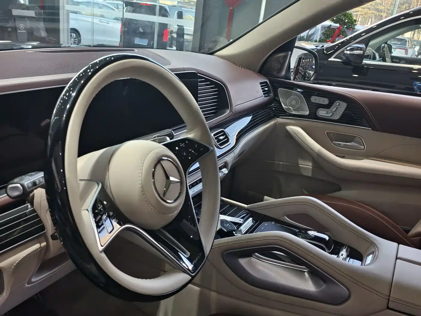 Mercedes-Benz GLS 2026 GLS 450 4MATIC Luxury фото 17