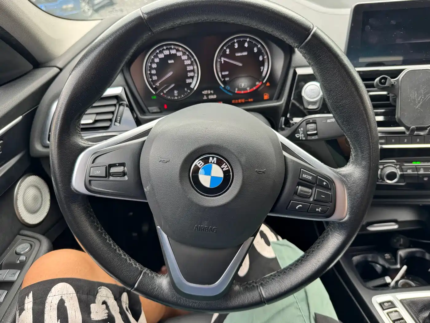 BMW 1 Series 2021 120i M Sport фото 9