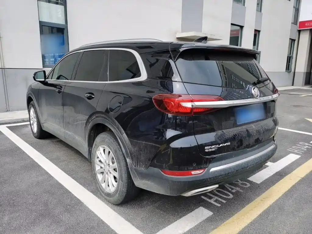 Photo 5 - Buick Enclave