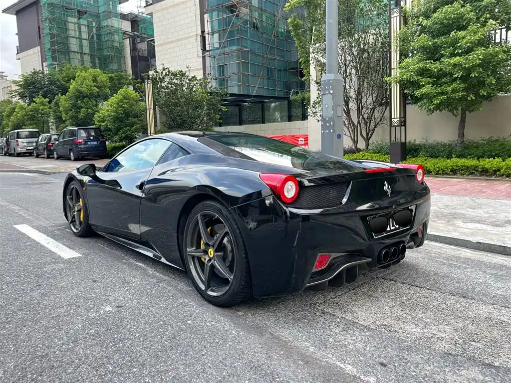Ferrari 458 2013 2011 4.5L Italia