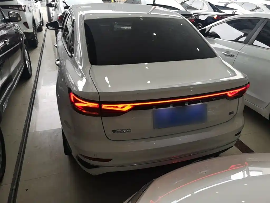 GEELY EMGRAND
