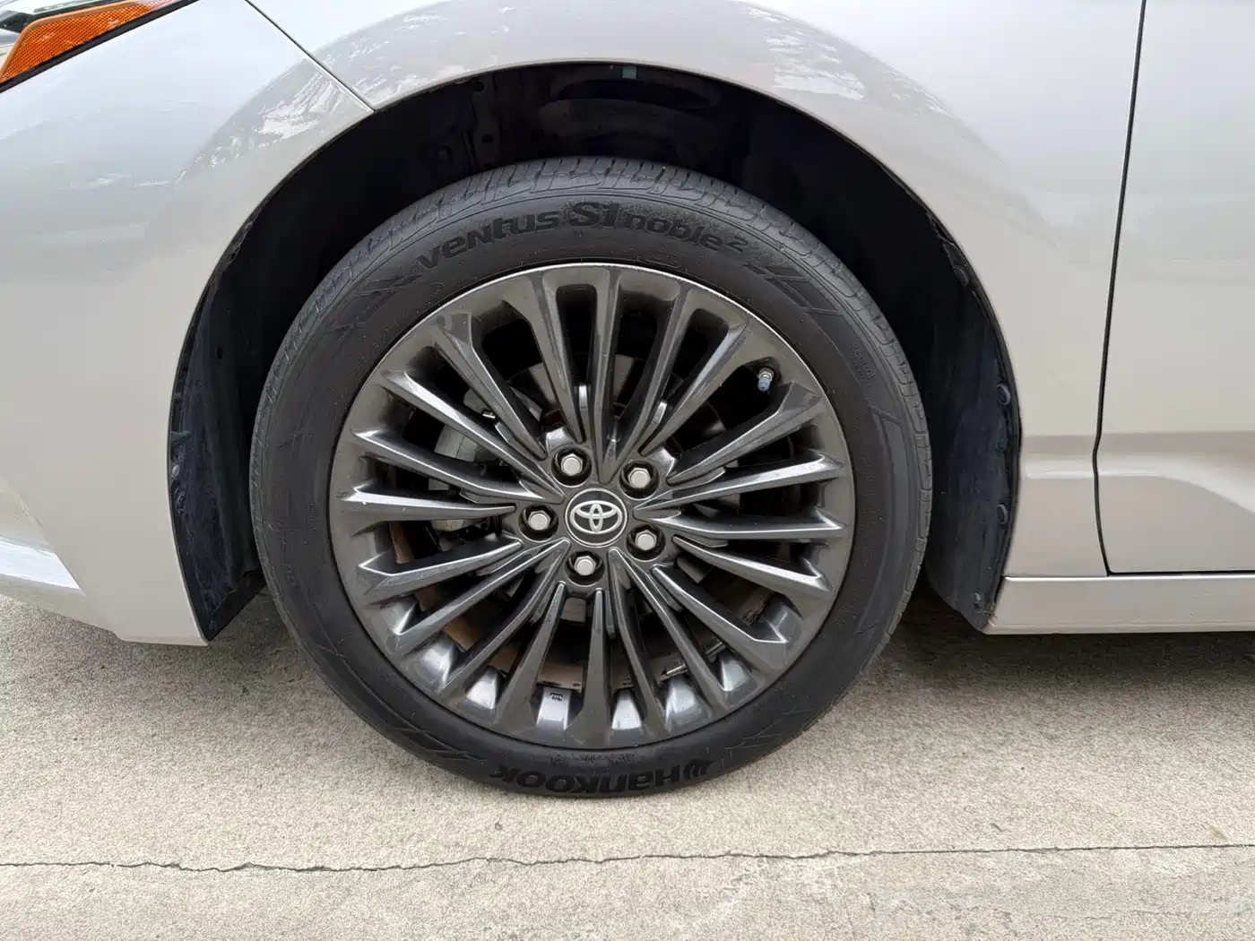 Toyota Avalon 2019 2.5L Touring Premium (China V) фото 8