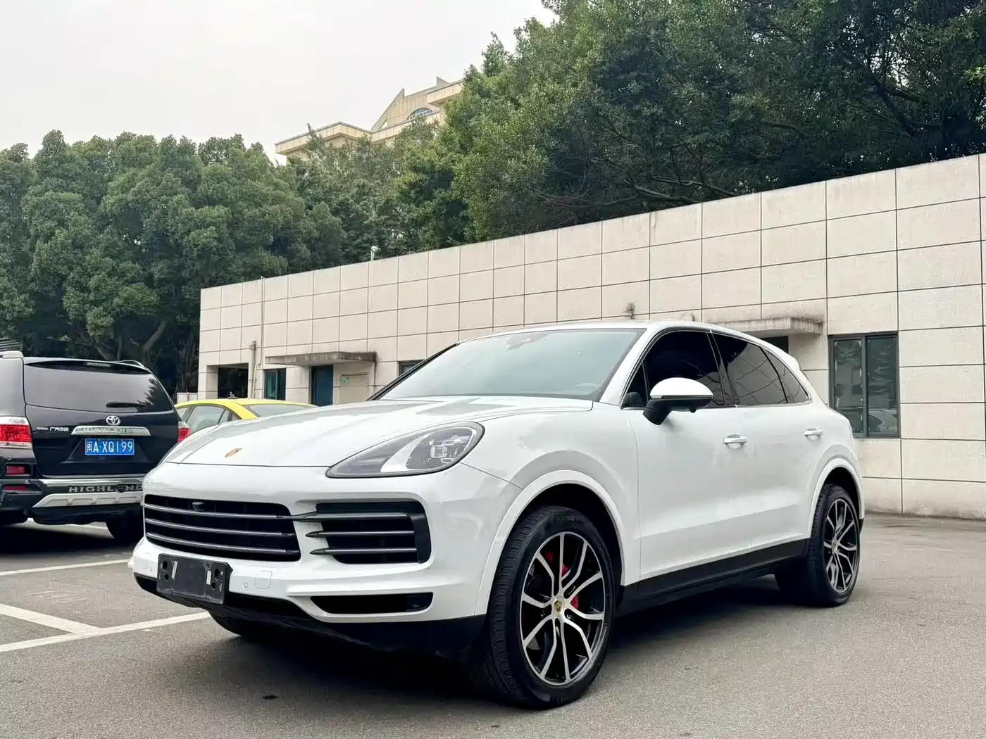 PORSCHE CAYENNE