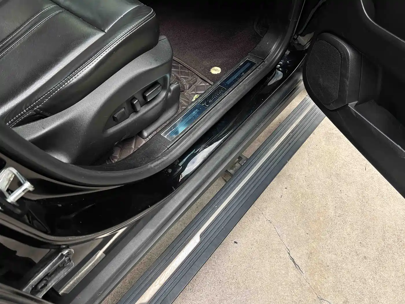 Cadillac SRX 2015 3.0L Elite фото 15