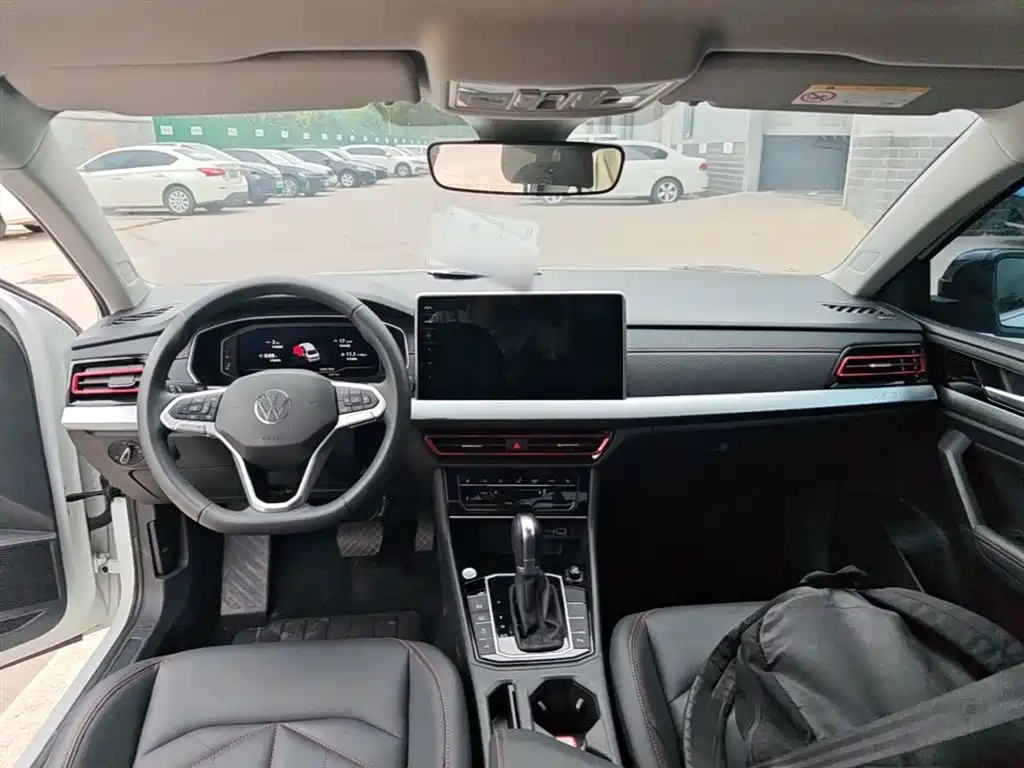 Volkswagen Lavida 2024 Model 300TSI DSG Starlight Leading Edition фото 10