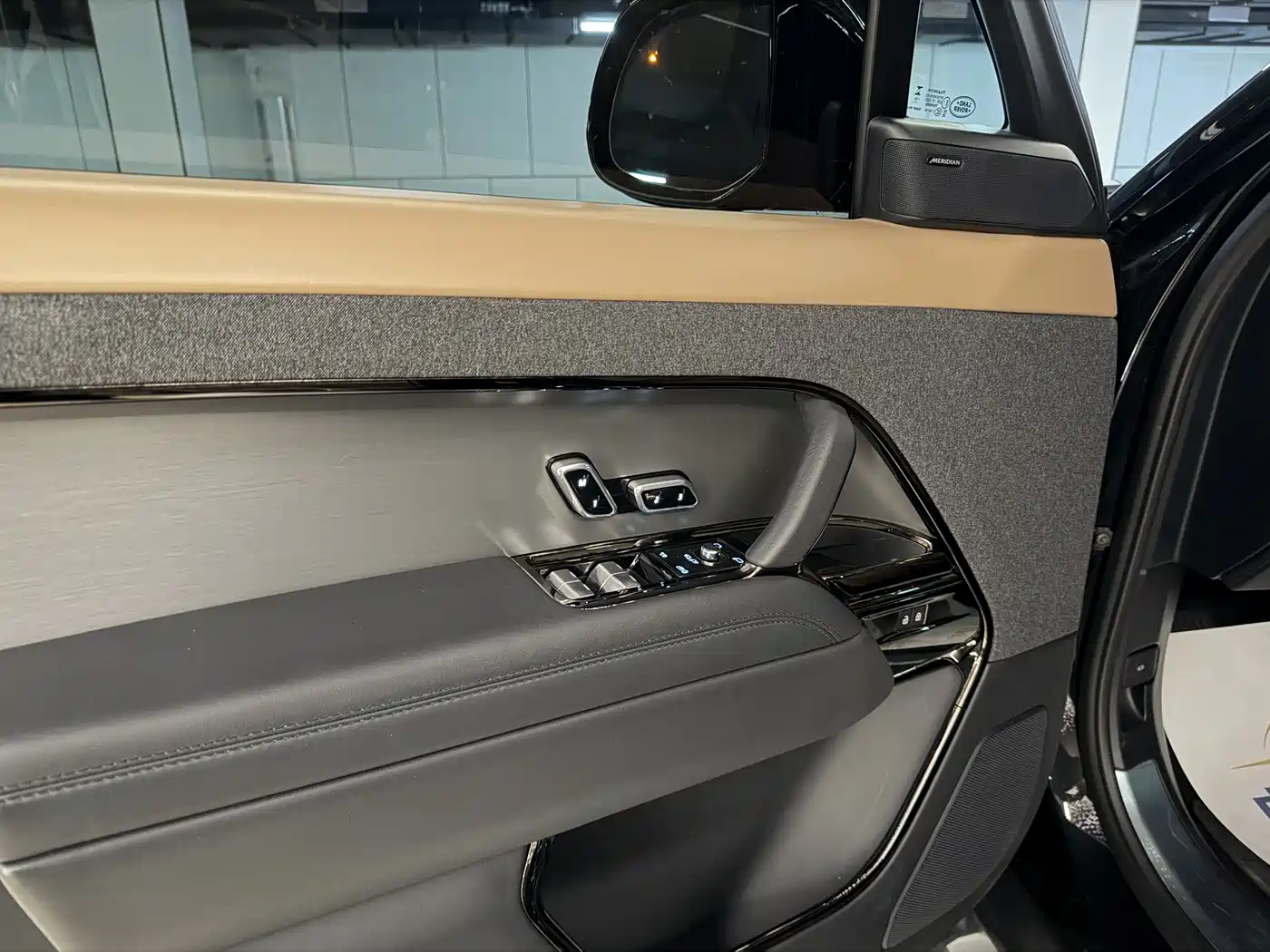 Land Rover Range Rover Sport 2023 400PS Dynamic SE фото 7