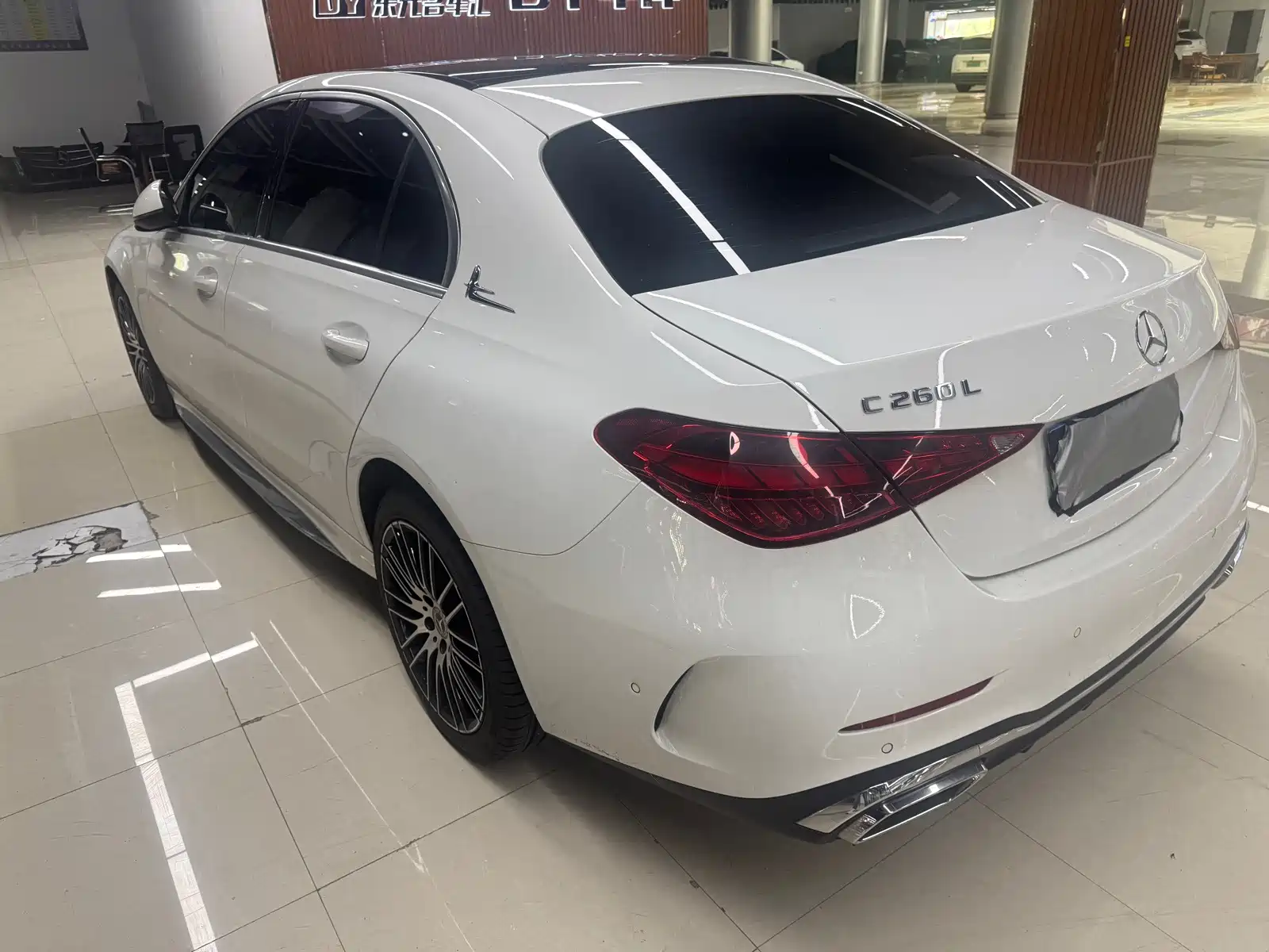 Фото 11 - Mercedes-Benz C-Class