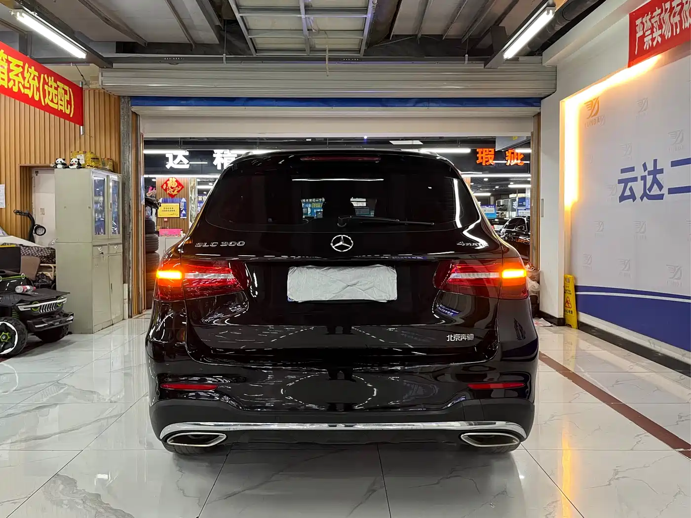 Mercedes-Benz GLC 2017 GLC 300 4MATIC Dynamic фото 4