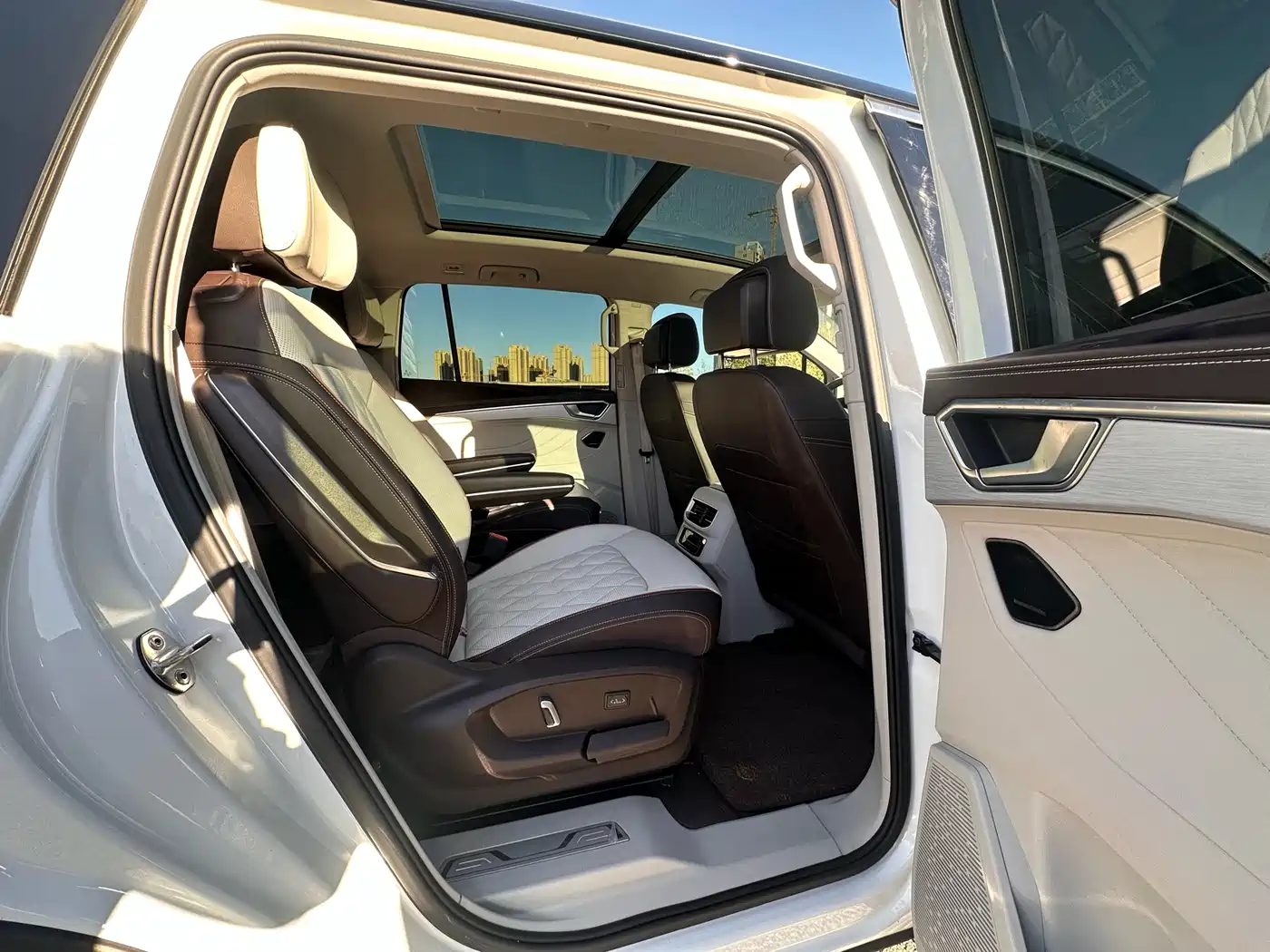 Volkswagen Talagon 2022 530TSI 4WD Flagship Victory Pro Edition 6-seater фото 12