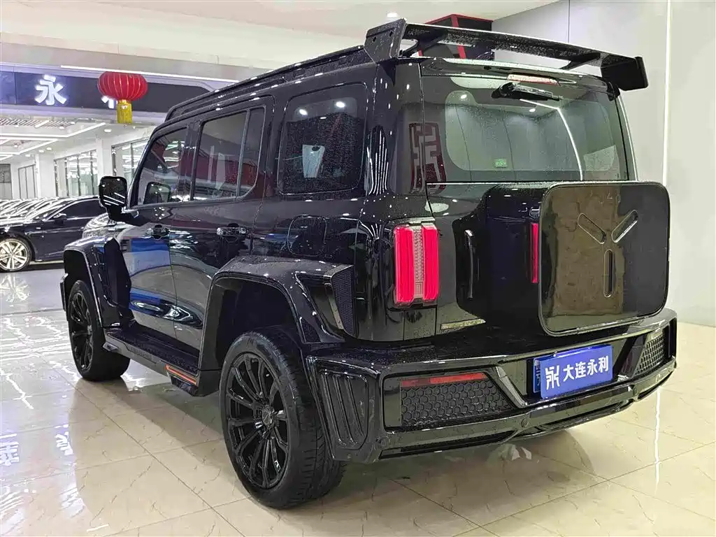 Crossboundary Auto Co-created Tank 300 2023 2023 2.0T Cyber Knight