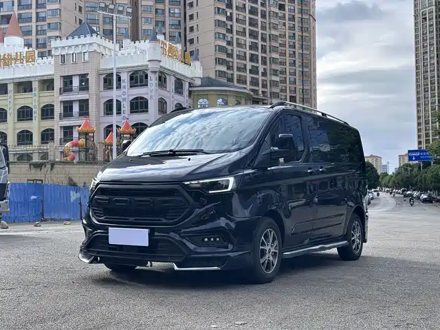 ford touruiou