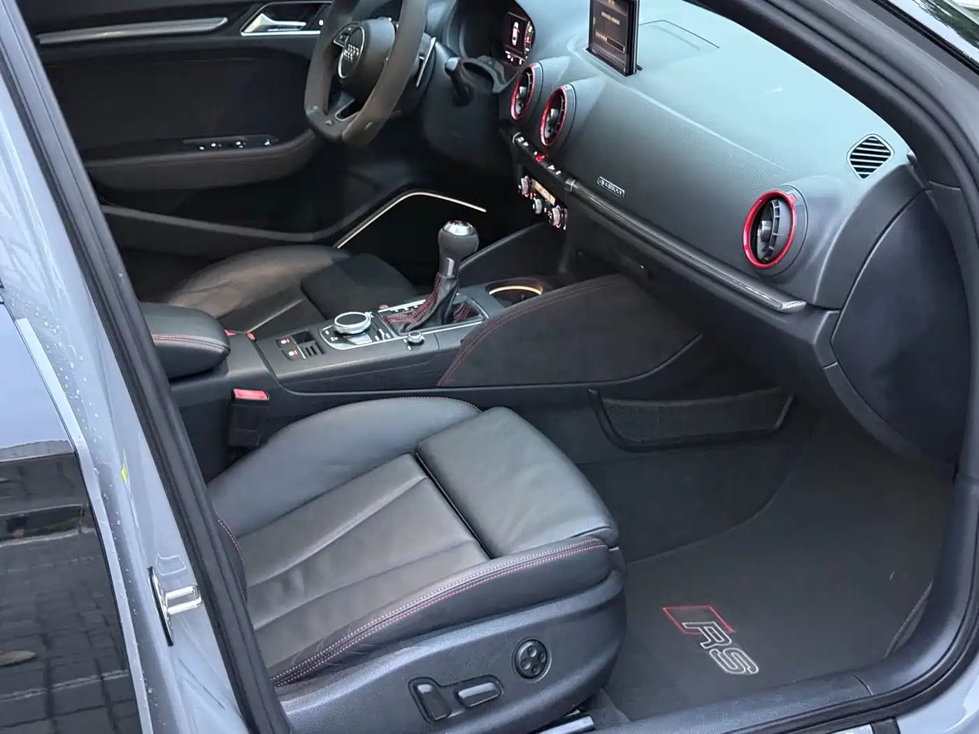 Audi RS 3 2017 RS 3 2.5T Limousine фото 15