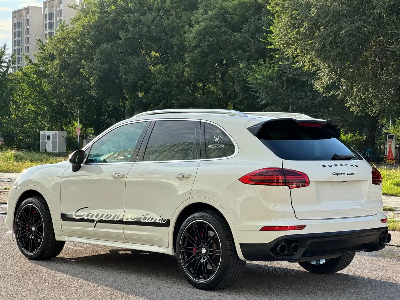 Porsche Cayenne 2011 Cayenne Turbo 4.8T фото 6