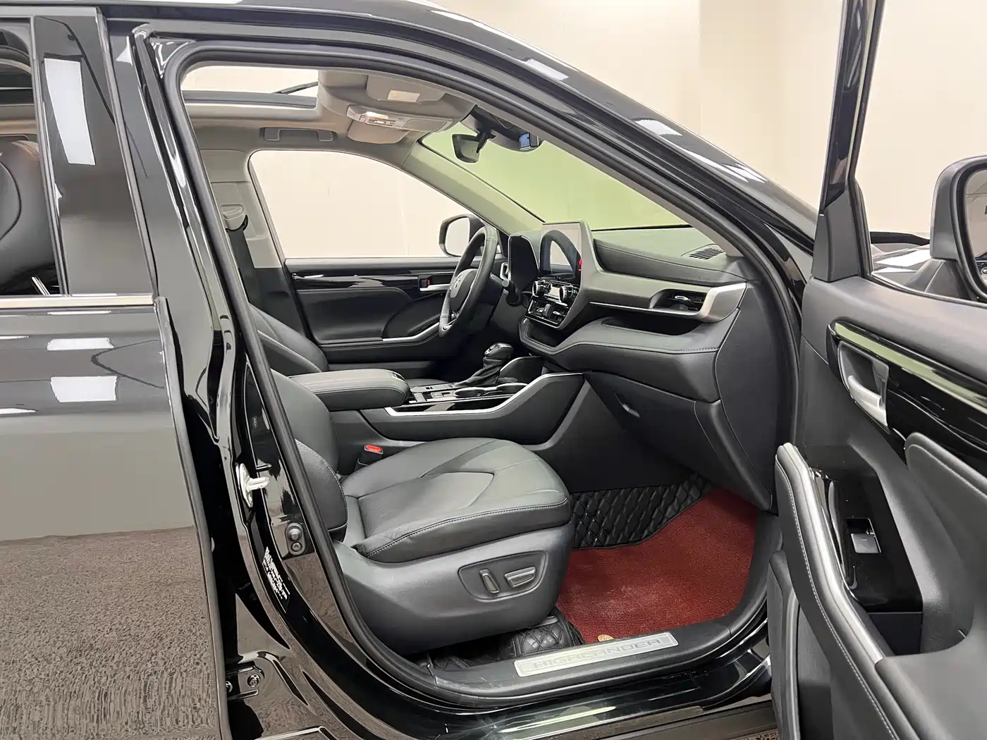 Toyota Highlander 2022 Model Dual Engine 2.5L 4WD Premium Edition 7-Seater фото 9