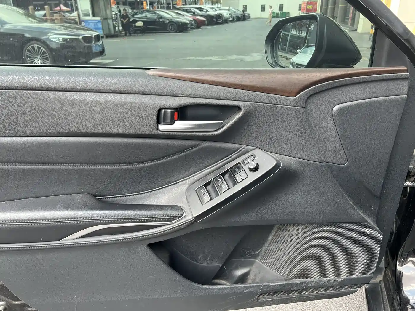 Toyota Avalon 2019 2.0L Luxury Edition (China VI) фото 4