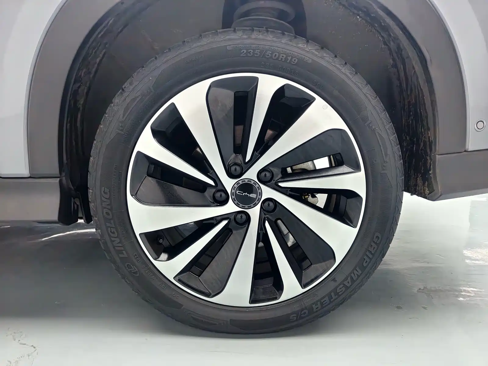 Photo 10 - BYD Song PLUS PHEV