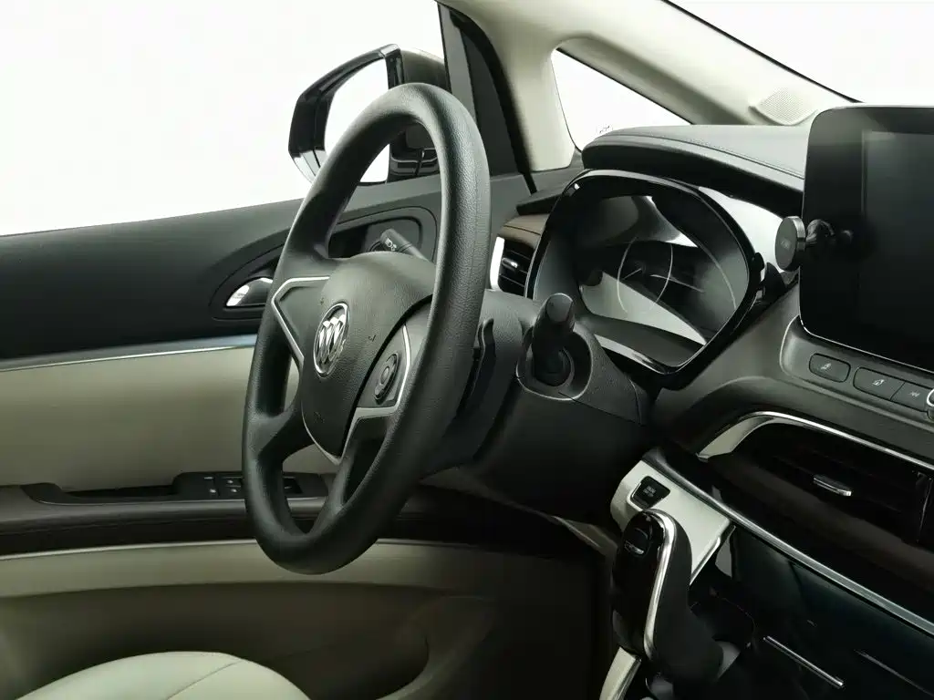 Фото 22 - Buick GL8