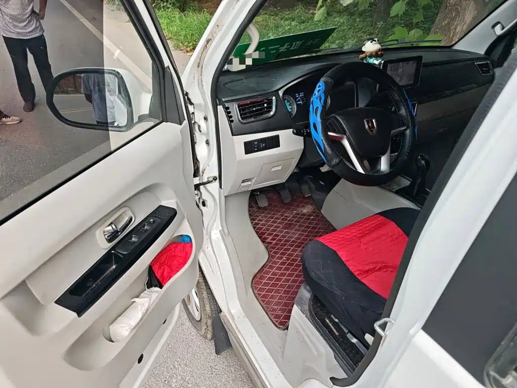 Jinbei New Hiace S 2023 2023 1.5L Fortune Bus 5/6/7-seater Non-AC Version SWC15M