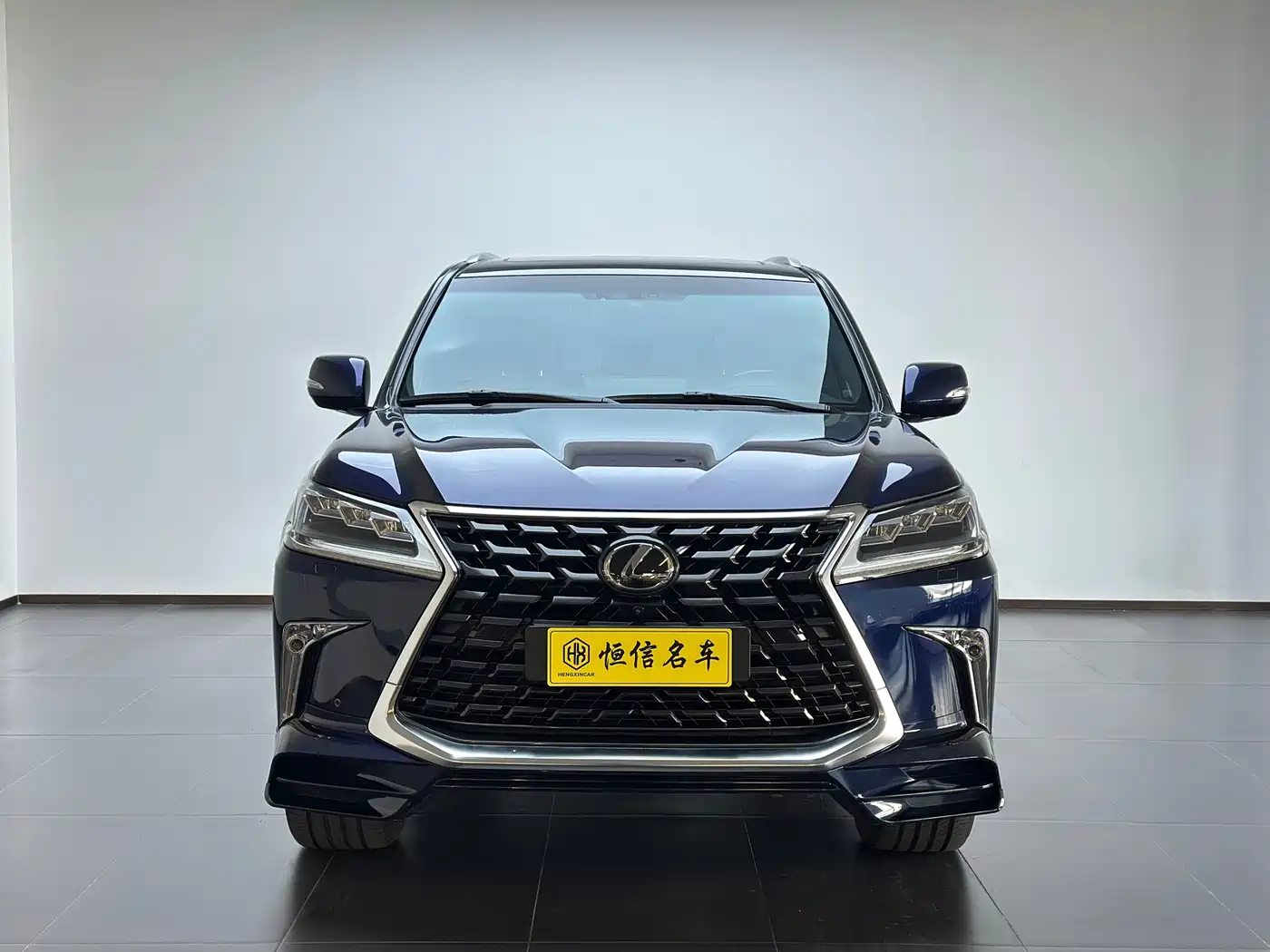 Lexus LX 2017 570 Dynamic Luxury фото 2