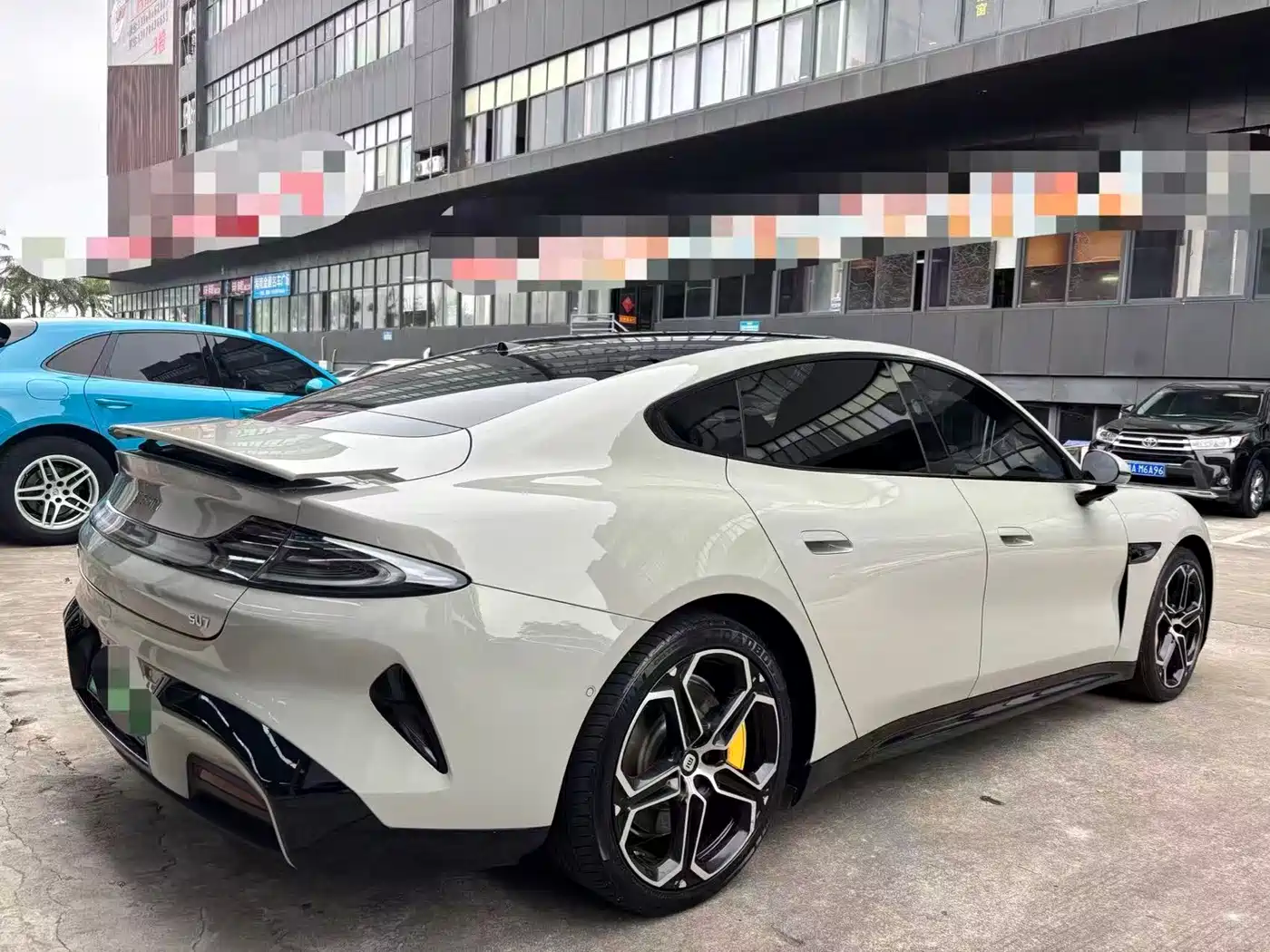 XIAOMI CAR XIAOMI SU7