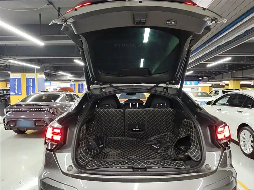 Lynk & Co 05 2020 2.0TD 4WD Halo Edition фото 19