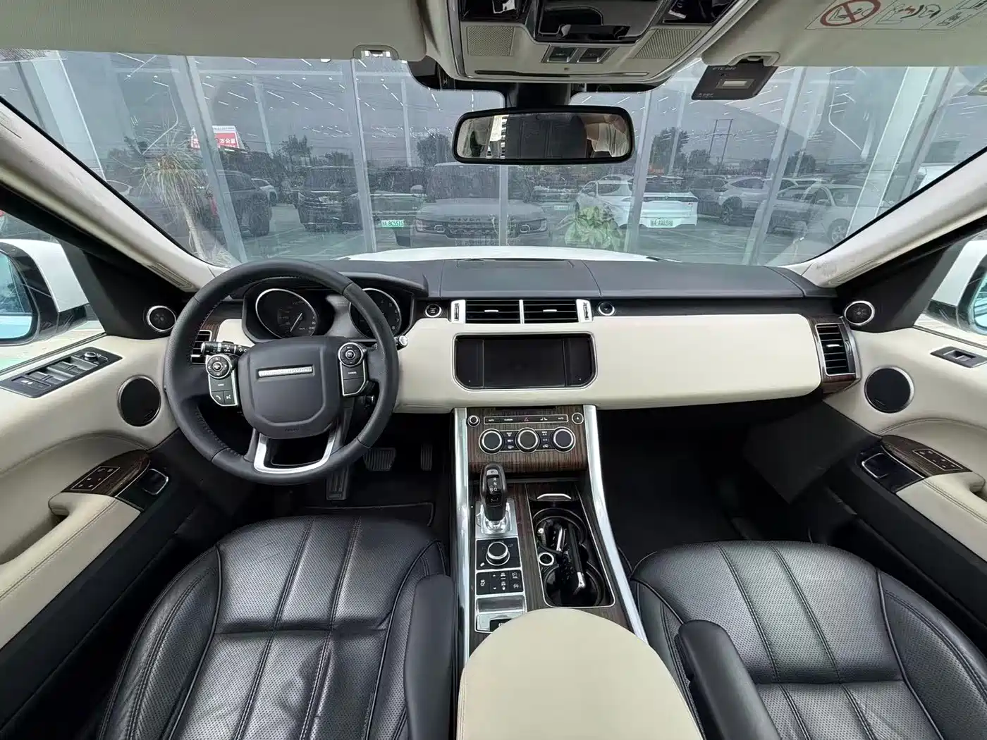Land Rover Range Rover Sport 2014 3.0 SC V6 HSE фото 5