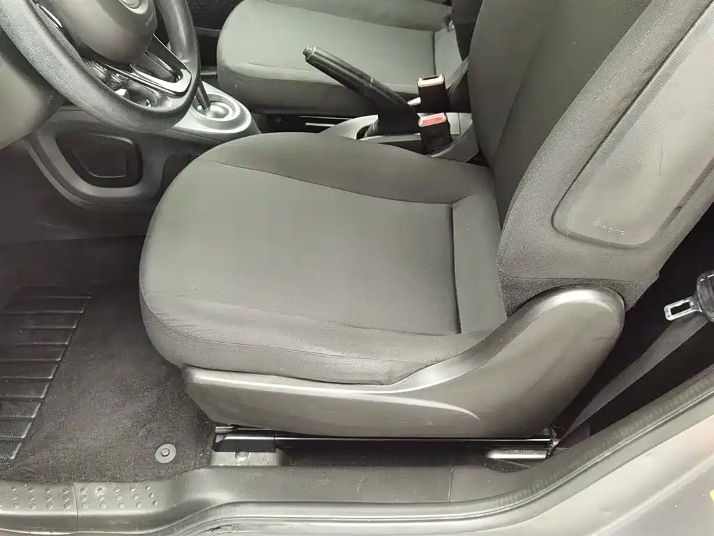 smart fortwo 2018 1.0L 52kW Hardtop Agile Edition China V фото 20