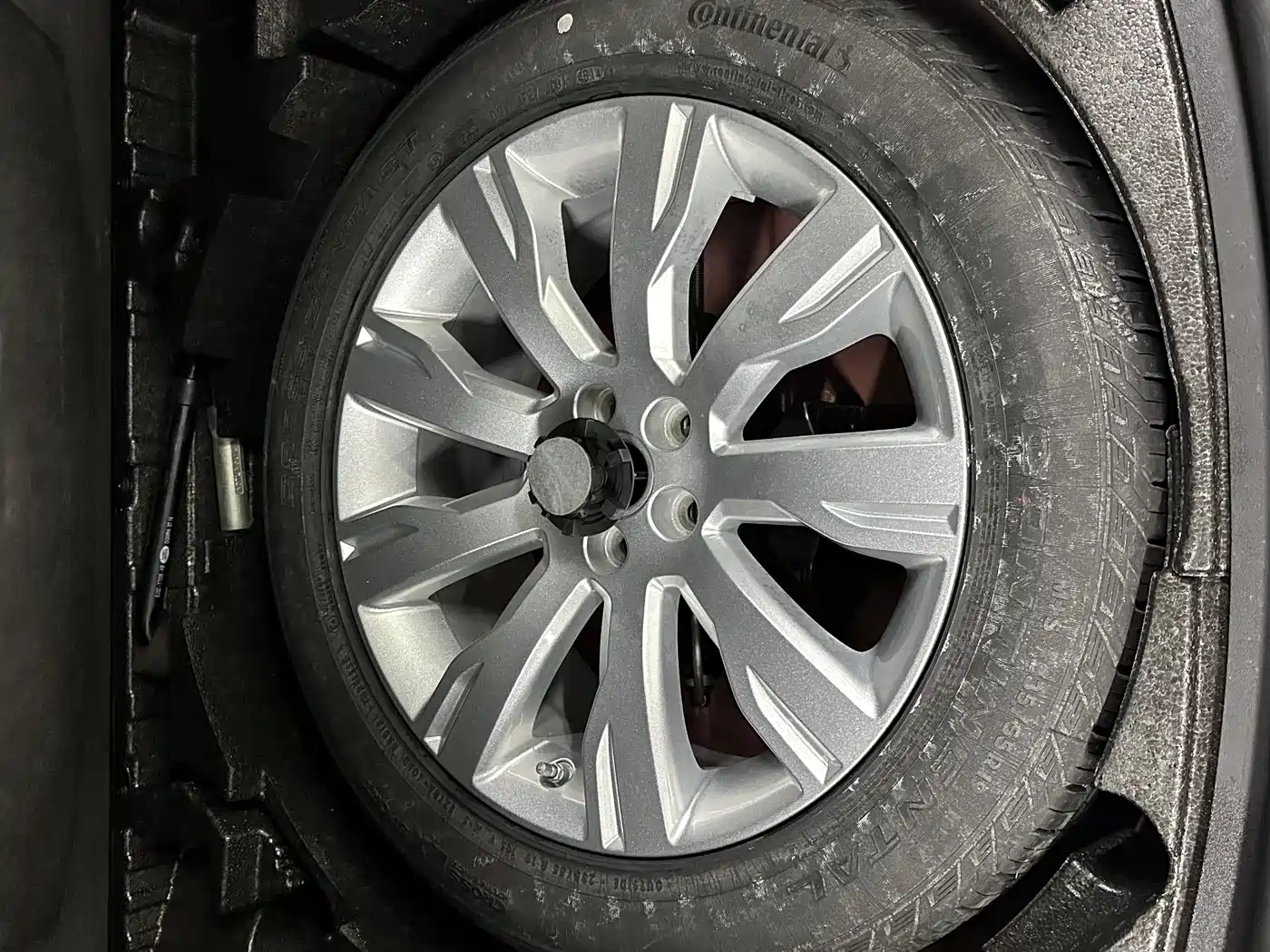 Land Rover Discovery Sport (Import) 2015 2.0T HSE Luxury фото 18