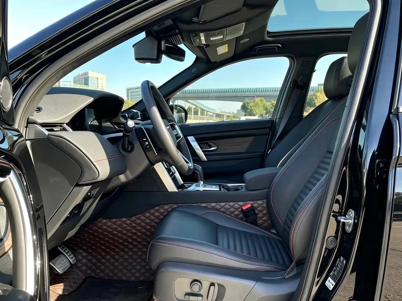 Photo 4 - Land Rover Discovery Sport