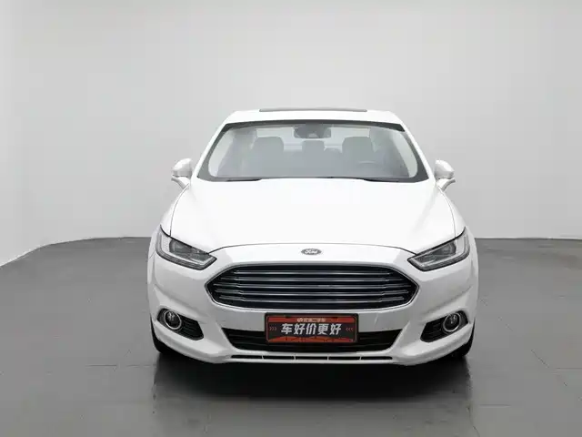 Ford Mondeo 2013 2.0L GTDi200 Luxury — фото 3