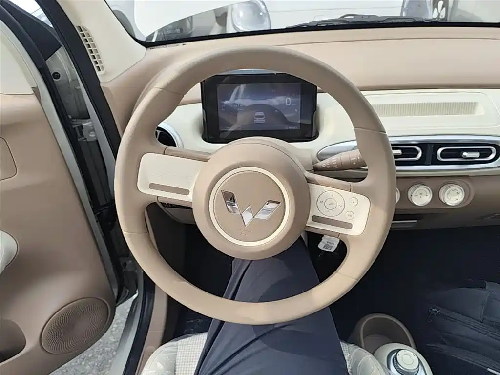 Wuling Motors Hongguang MINIEV 2026 2025 4-Door Advanced