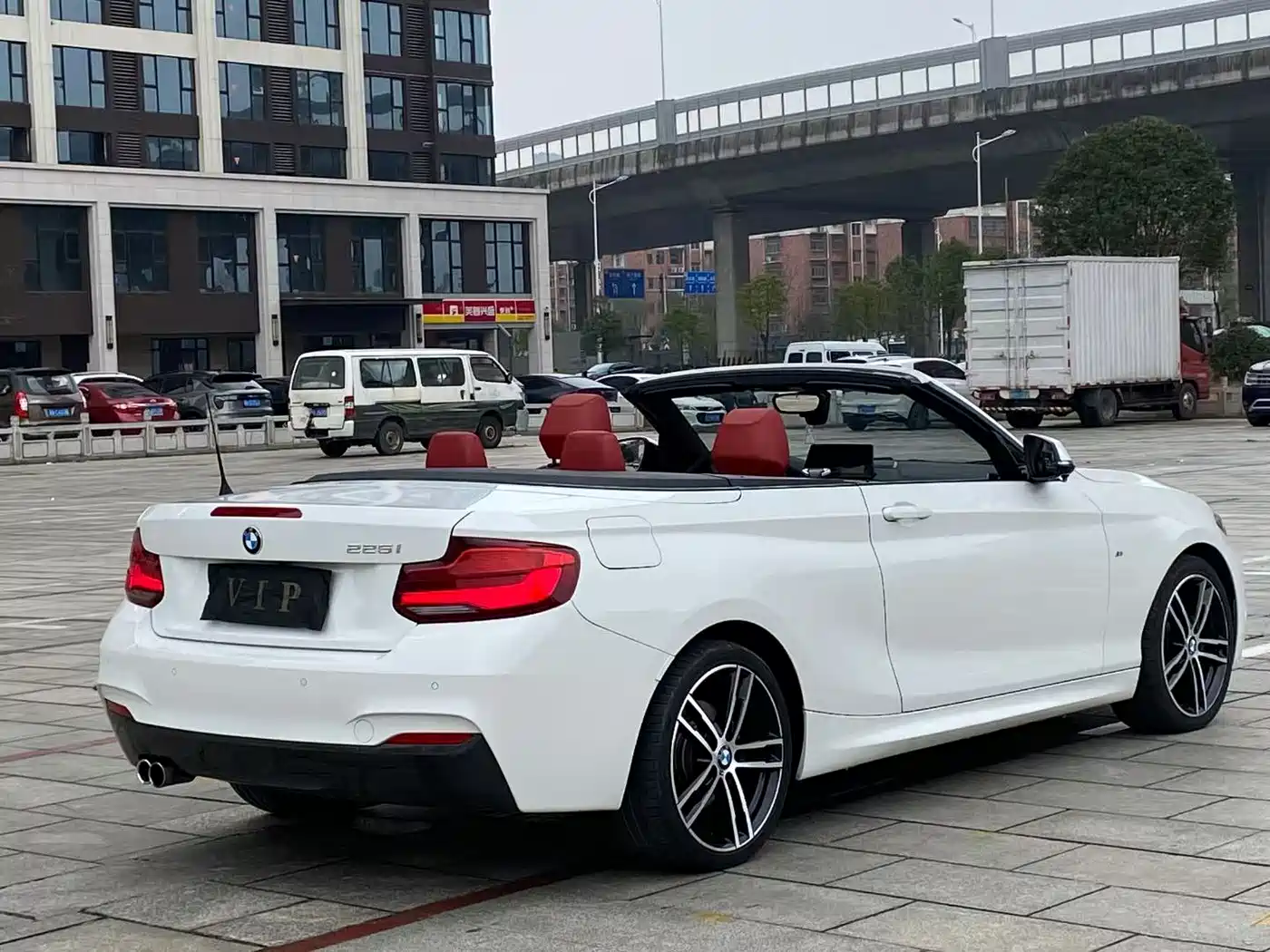 BMW 2 Series (Import) 2018 225i Convertible Coupe Premium M Sport Package фото 4