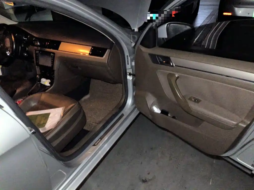 Volkswagen Bora 2014 1.6L Automatic Comfort Edition фото 19