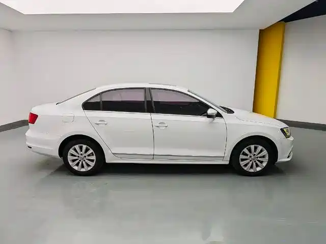 Volkswagen Sagitar 2015 230TSI Automatic Comfort фото 18