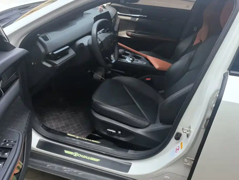 Changan UNI-V iDD 2023 2023 Smart Electric iDD 1.5T 113km Smart Fun Type (Rapid Edition)