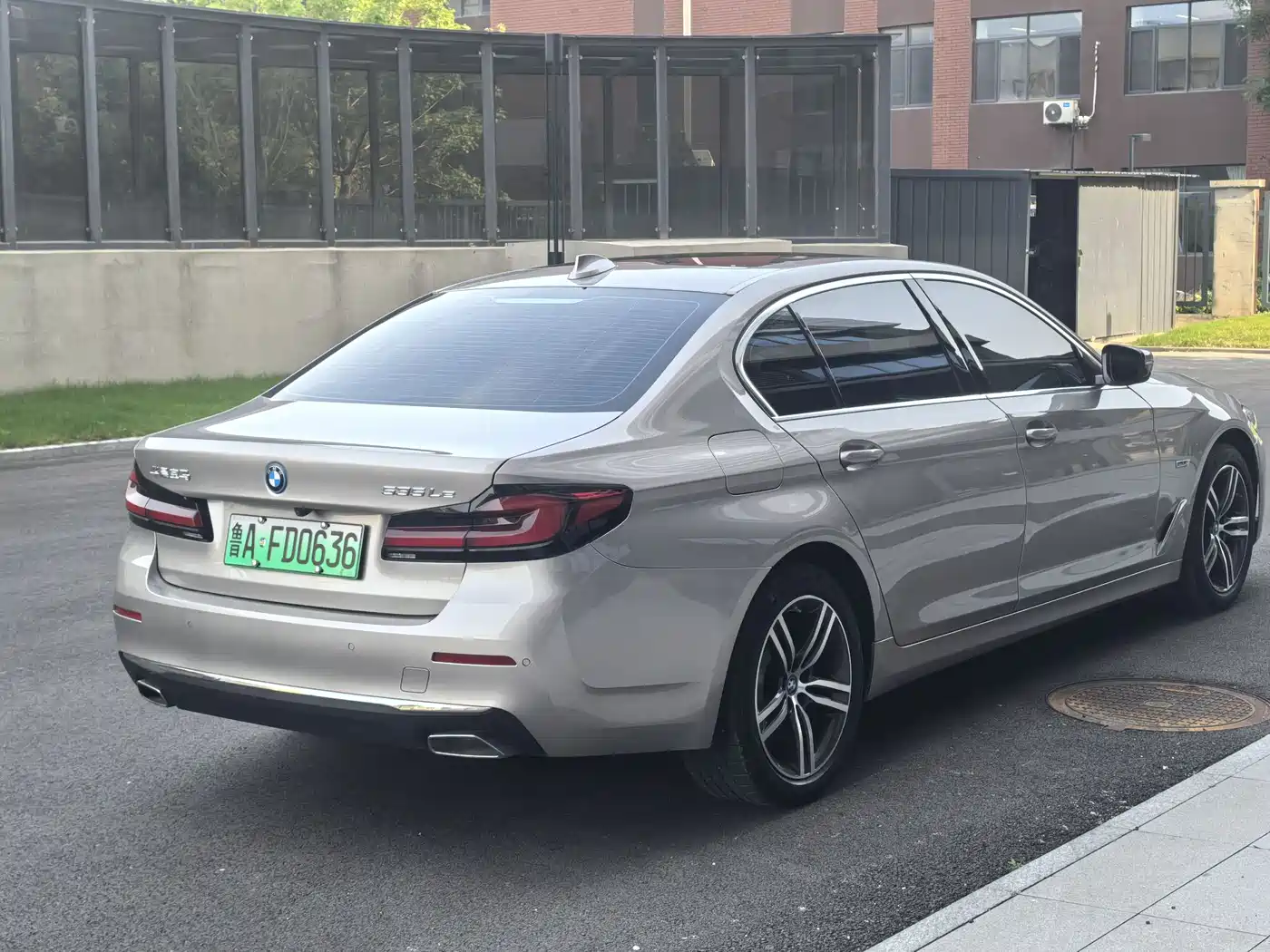 BMW 5 Series New Energy 2022 Facelift II 535Le Pioneer Edition M Sport Package фото 5