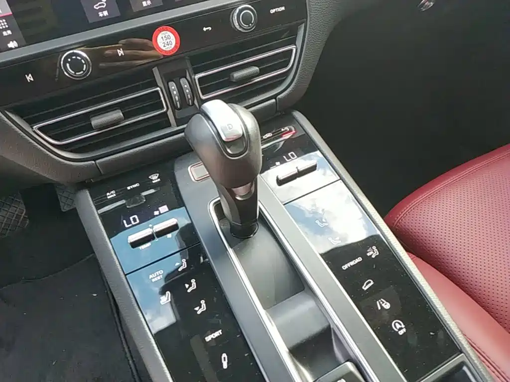 Porsche Macan 2024 2023 Macan 2.0T