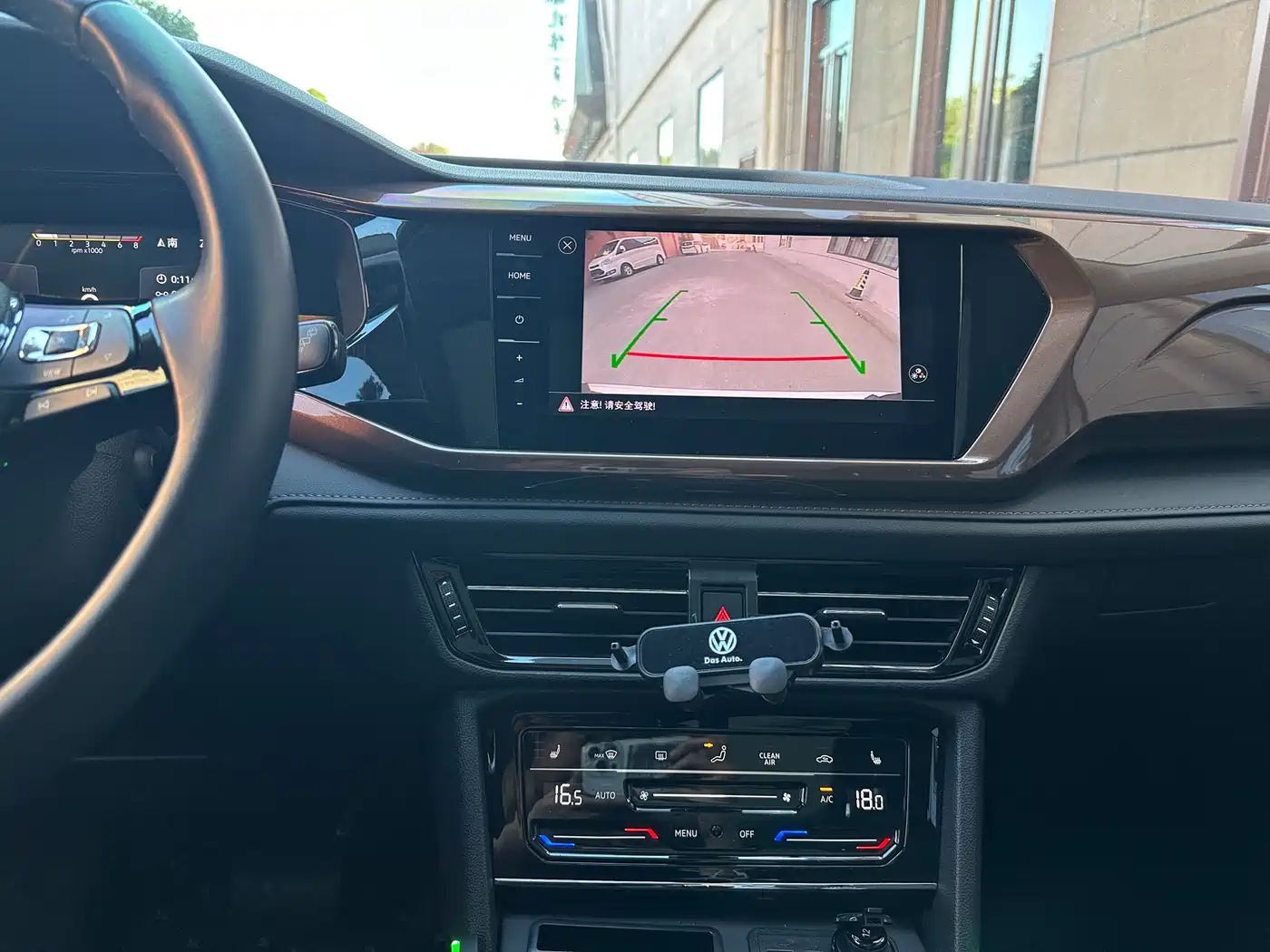 Volkswagen Tharu 2022 280TSI FWD Luxury Edition фото 10