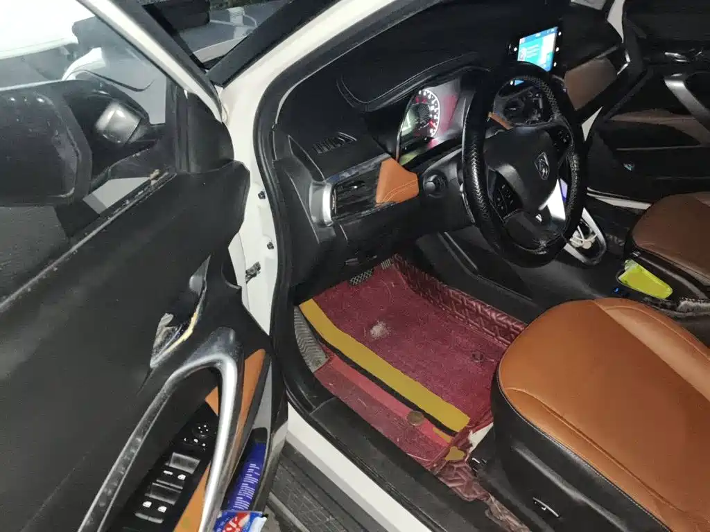 Photo 12 - Baojun 510