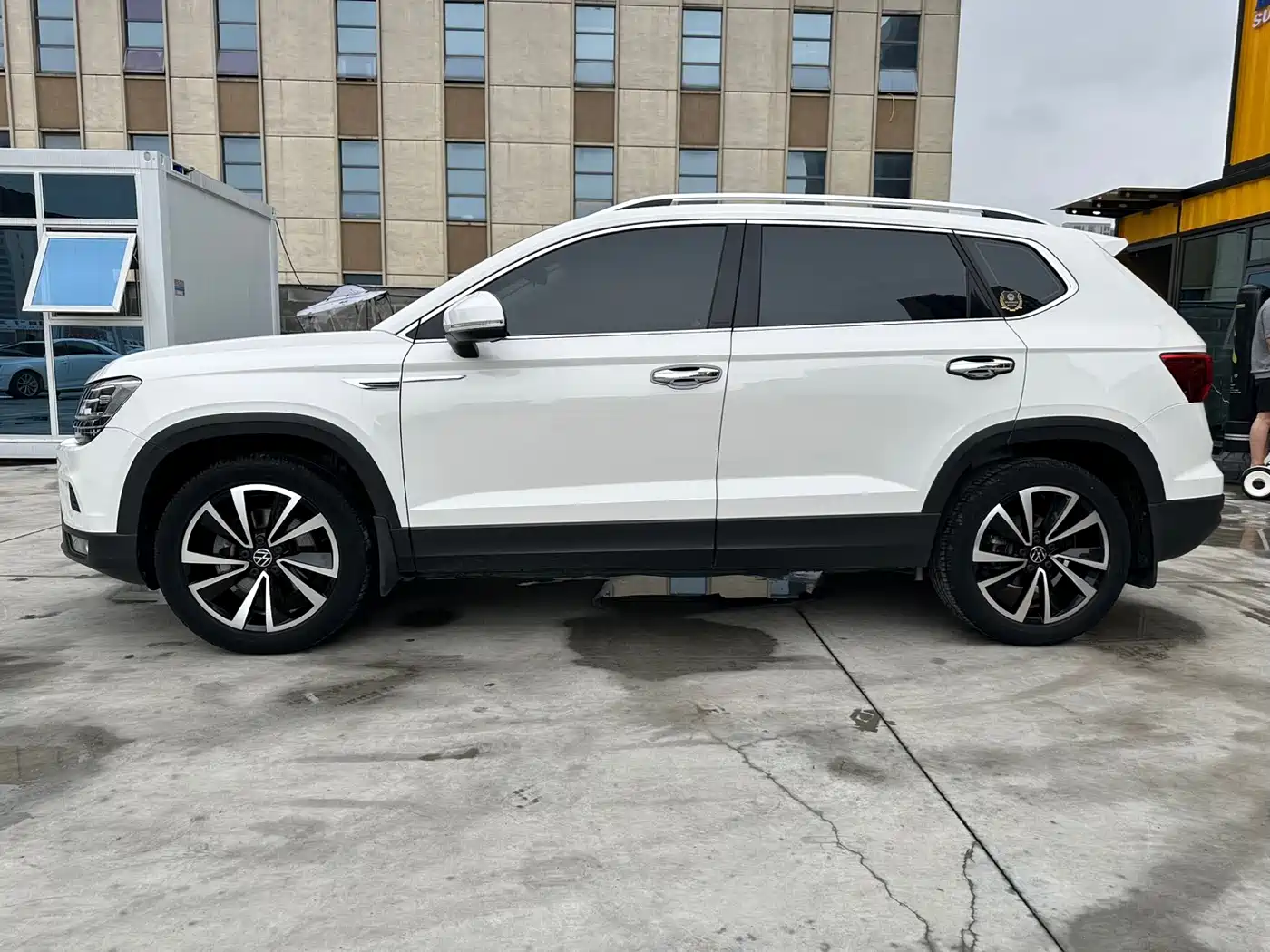 VOLKSWAGEN TUYUE