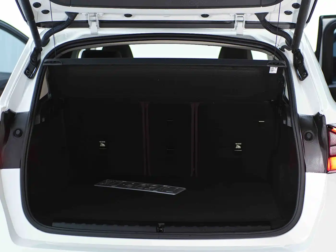 BMW X1 2023 sDrive20Li X Design Package фото 24