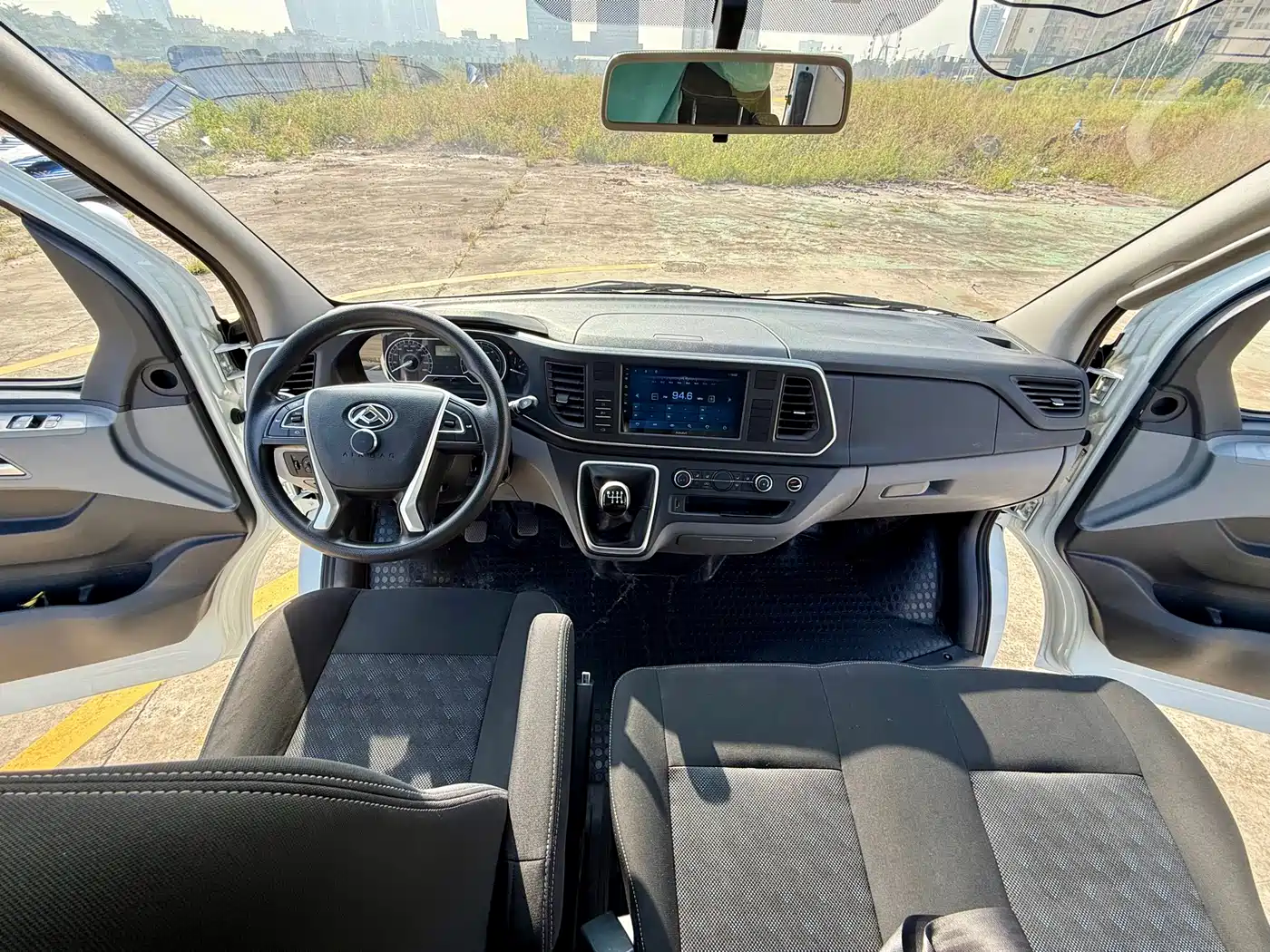 SAIC MAXUS XINTU V80