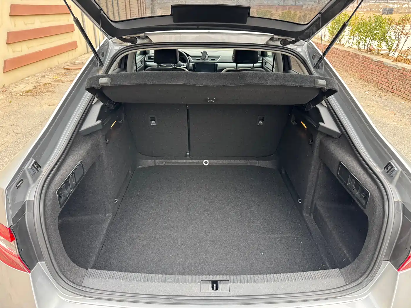 Škoda Superb 2016 TSI330 DSG Pioneer Edition фото 27