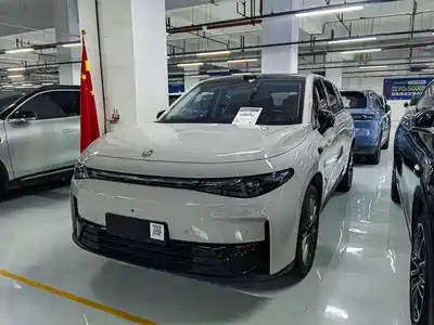 Leapmotor C10