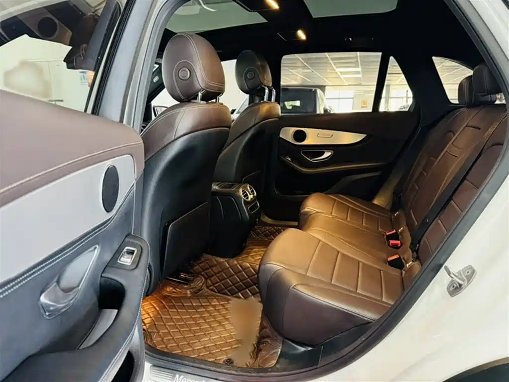 Mercedes-Benz GLC 2020 GLC 260 L 4MATIC Dynamic фото 19
