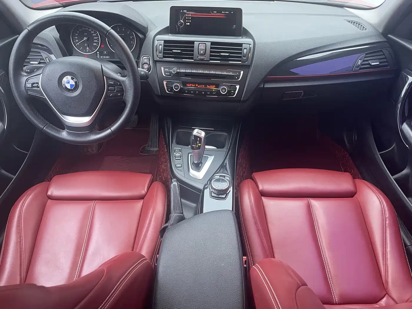 BMW 1 Series (Import) 2013 Facelift 118i Sport Model фото 6