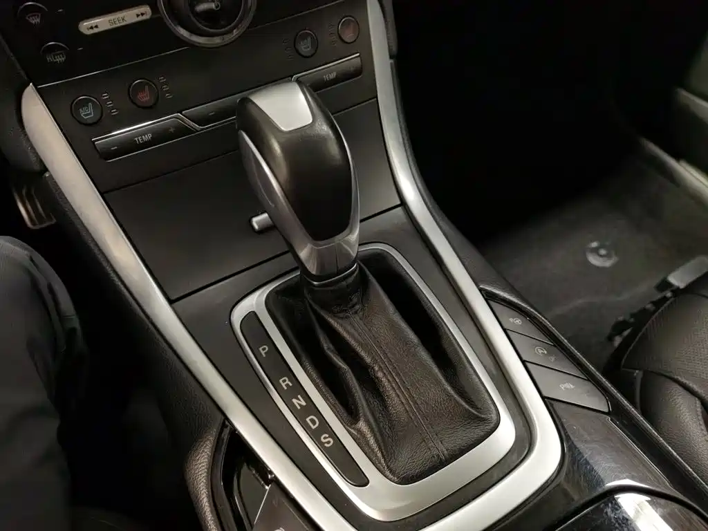 Photo 13 - Ford Edge